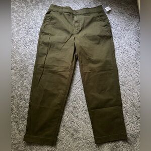 Old Navy Women's Olive Chinos, NEVER WORN